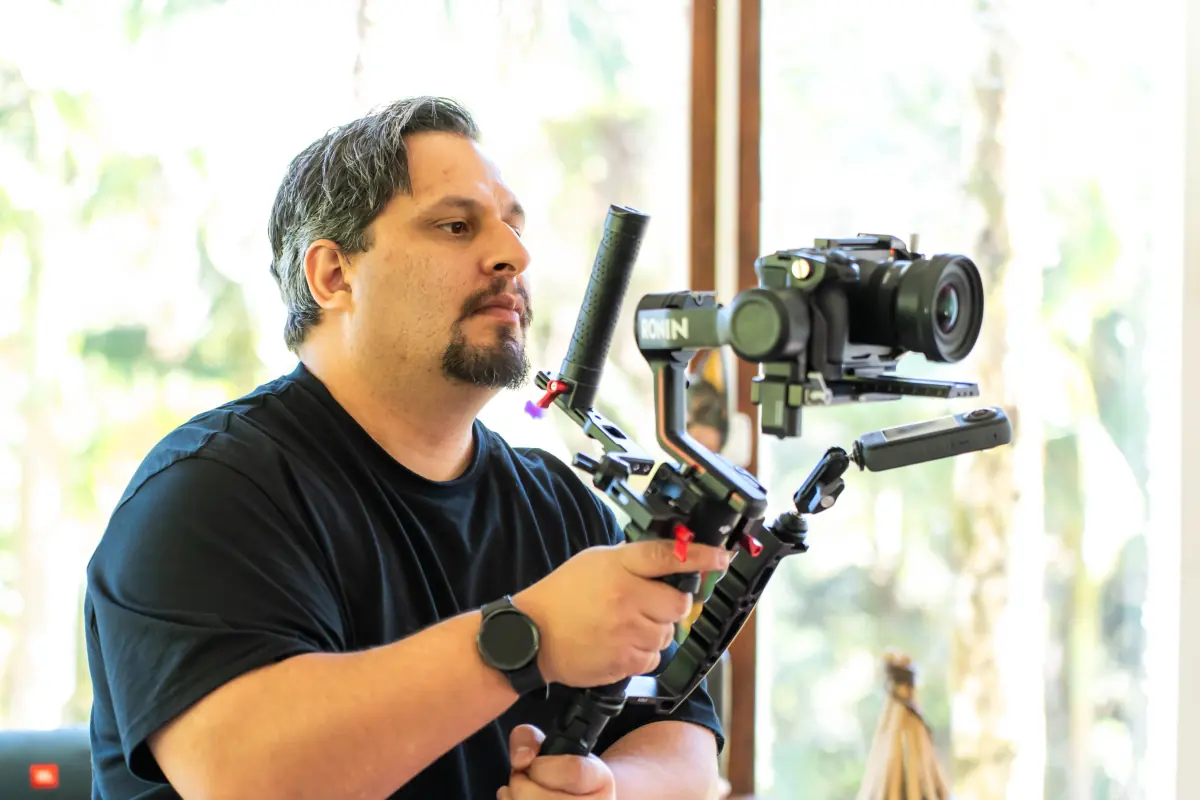 Equipe da Destaquei Filmes em gravação, bastidor 10