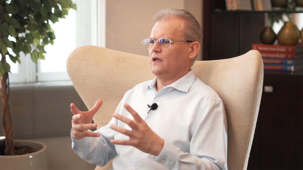 Dr. Sandro Beira