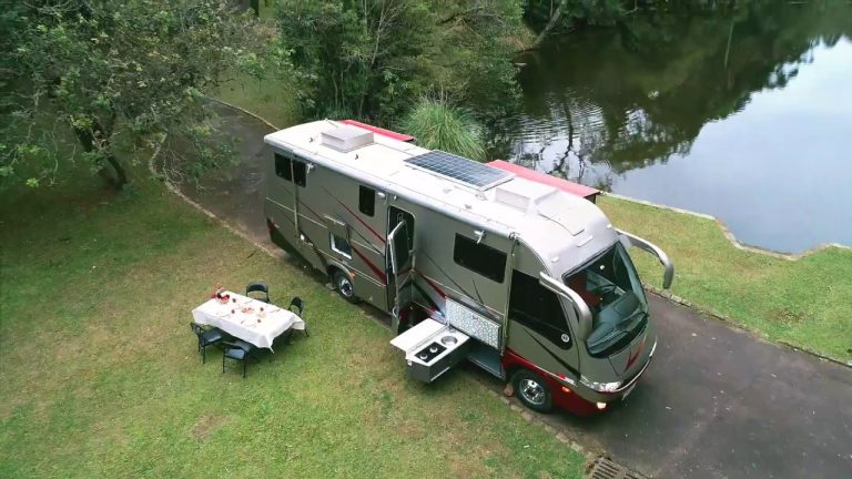 Vídeo do projeto da Avanti Home, o Motorhome Smiles, sonho sobre rodas com design de Andrea Weigert