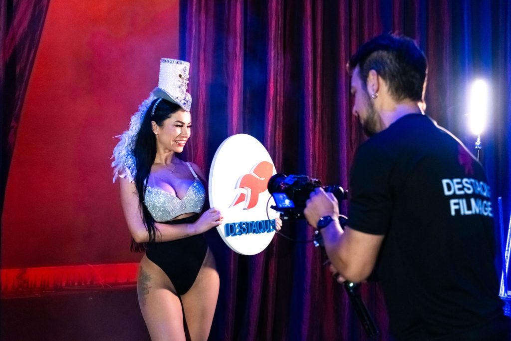 Bastidores de gravação da Destaquei Filmes, melhor produtora de vídeo de Curitiba
